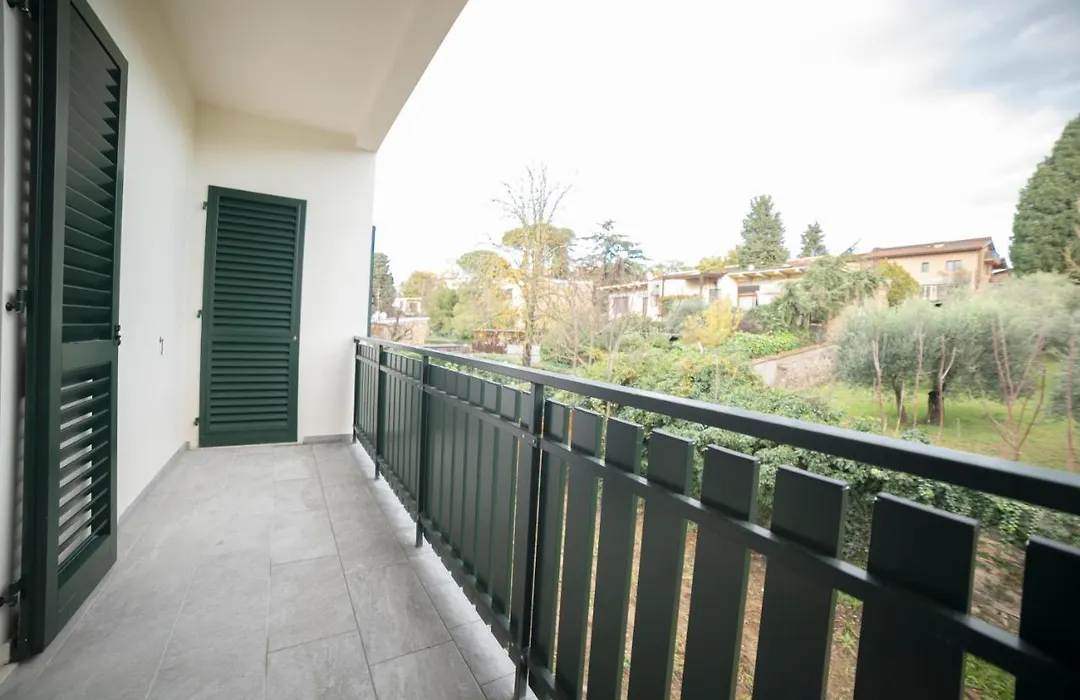 Porta Romana New Apartment Free Parking-1